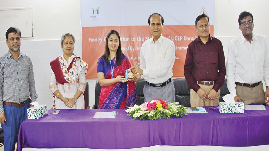 Marico, UCEP distribute honey among underprivileged kids