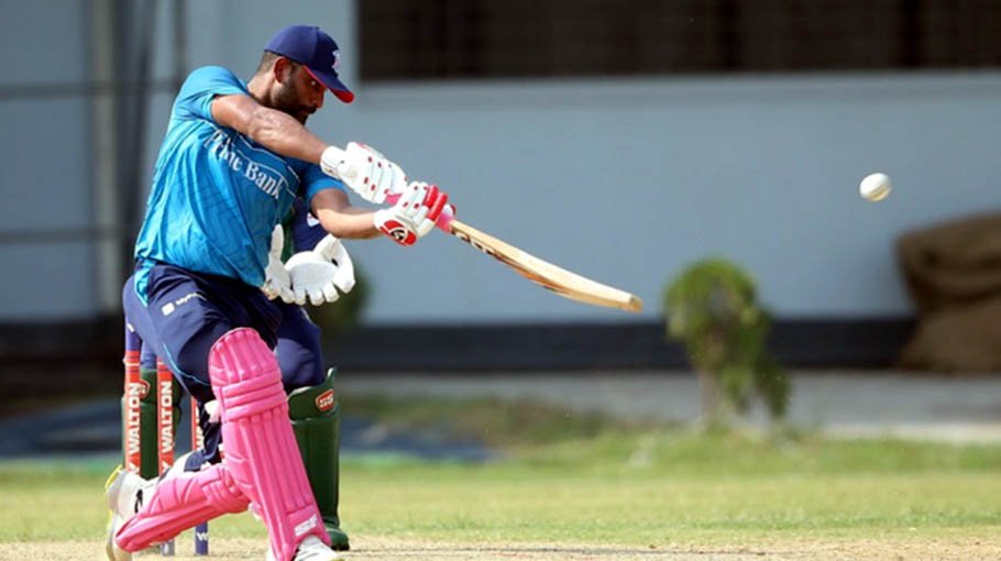Tamim first to reach 10,000 runs in List A cricket