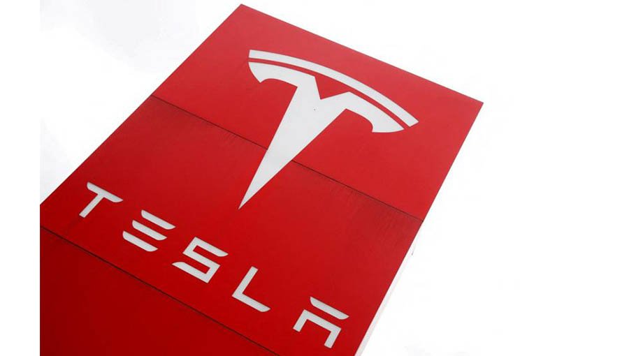 India reiterates pitch for Tesla to make electric cars locally