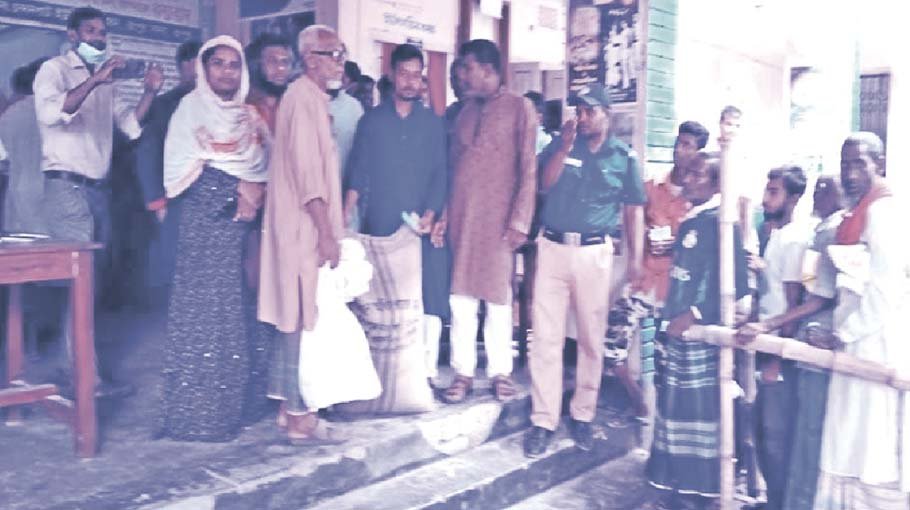 2,789 tonnes of VGF rice  distributed in Rangpur