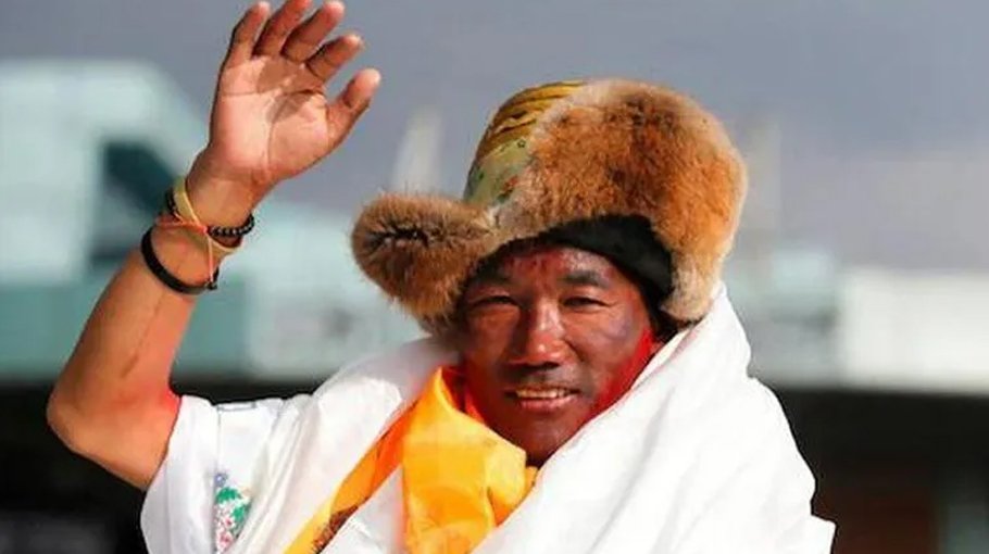 Sherpa guide breaks own record scaling Everest for 26th time