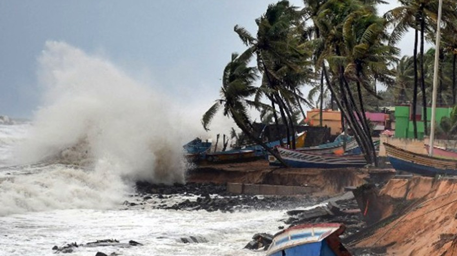 Cyclone ‘Asani’ Affects Low-lying Areas Of Chattogram - Bangladesh Post