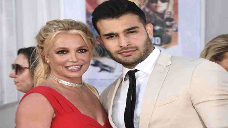 Spears’ ex charged with stalking