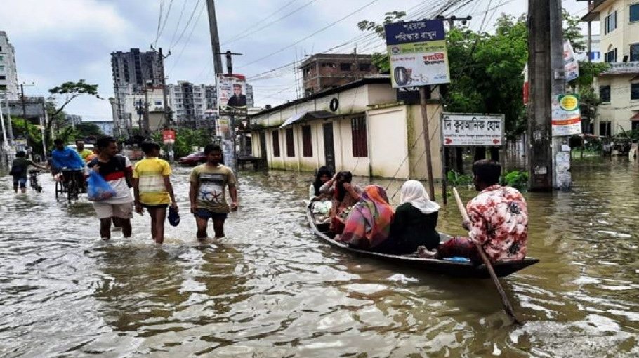 Flood situation static; rail, power links restored in most areas