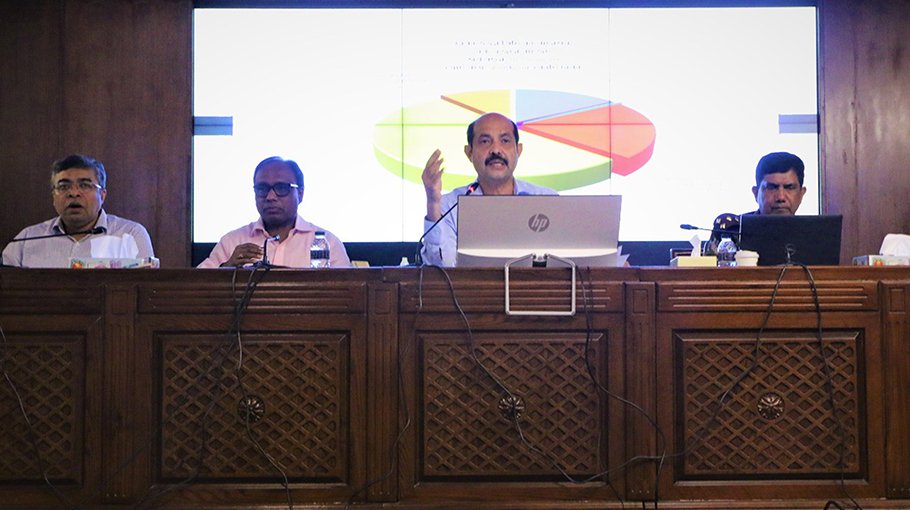 DNCC Mayor urges govt to ban illegal battery-powered auto-rickshaws