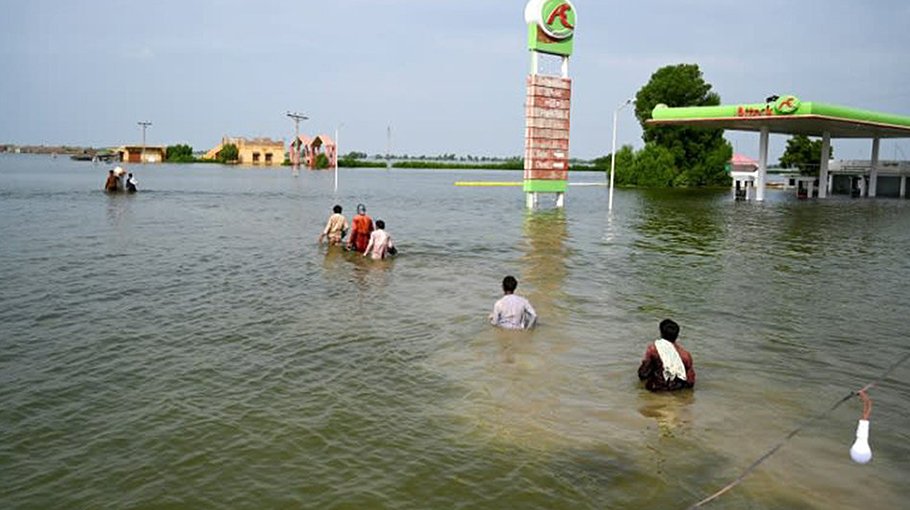 ‘Nobody knows where their village is’: New inland sea swamps Pakistan