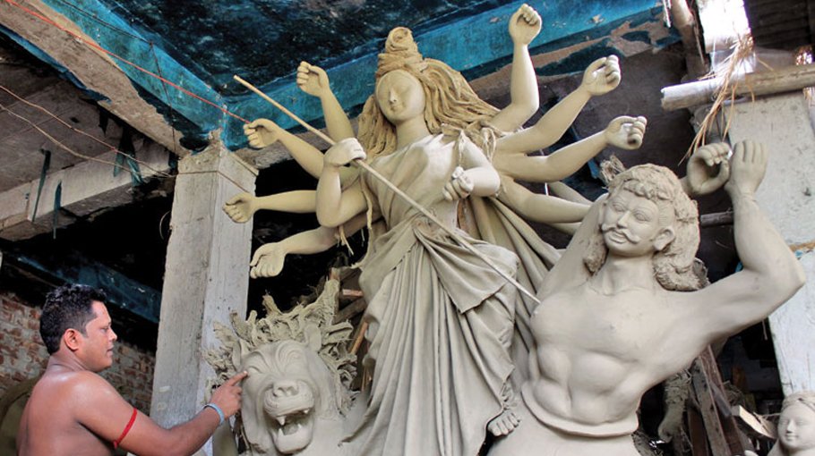 Idol makers busy ahead of Durga Puja in Rajshahi