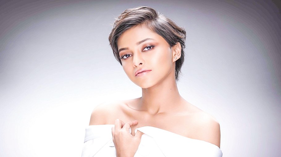 Manike singer Yohani took 6 months, 3 teachers to get song right
