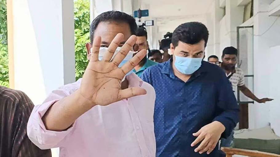 2 BMDA employees sent to jail for beating journos  