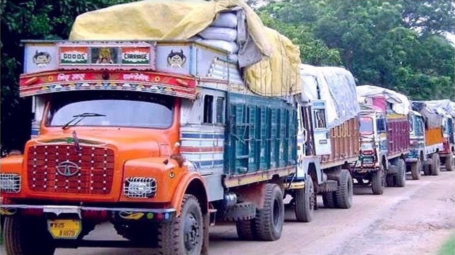 Import-export thru Hili Land Port   resumes