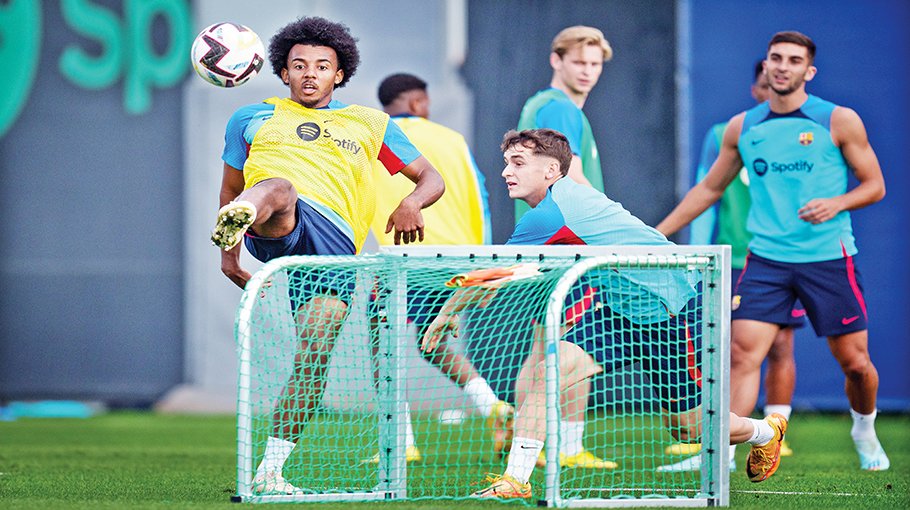 Barca face Real looking to rebound from European disappointment