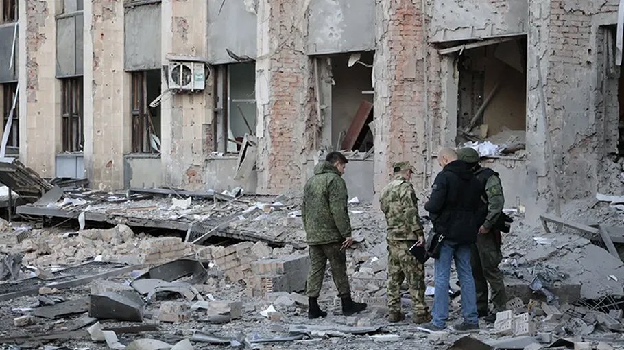 Rockets strike mayor’s office in separatist Donetsk
