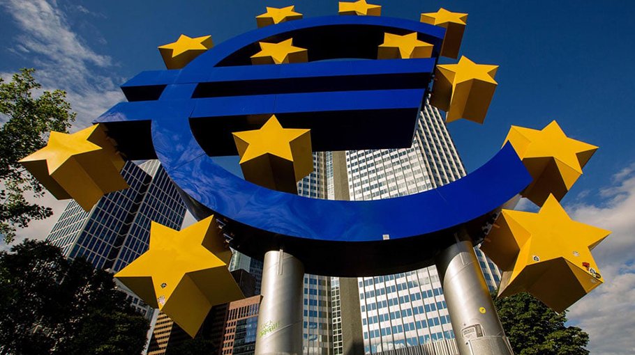 Eurozone downturn deepens, Germany heads for recession