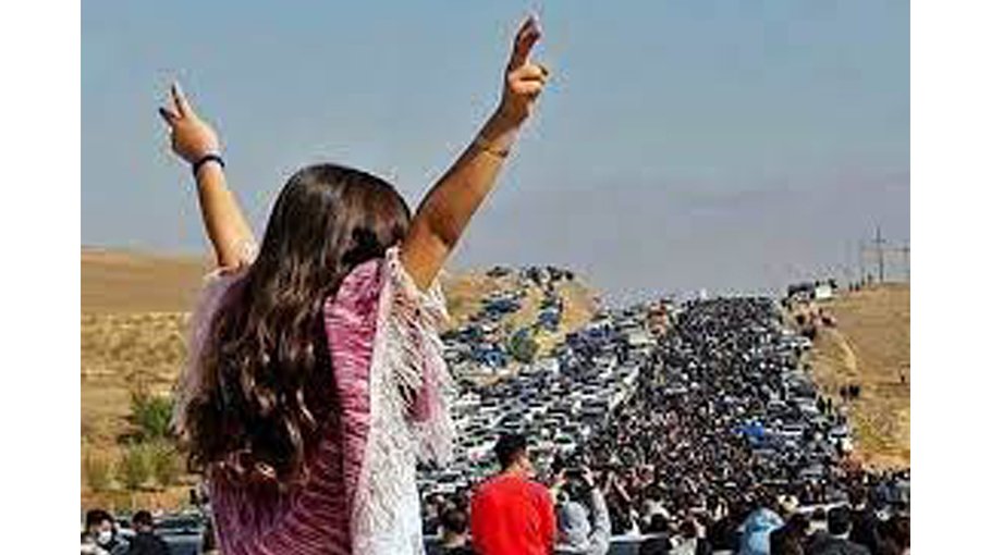 Iran security forces ‘open fire’ as thousands mourn Mahsa Amini