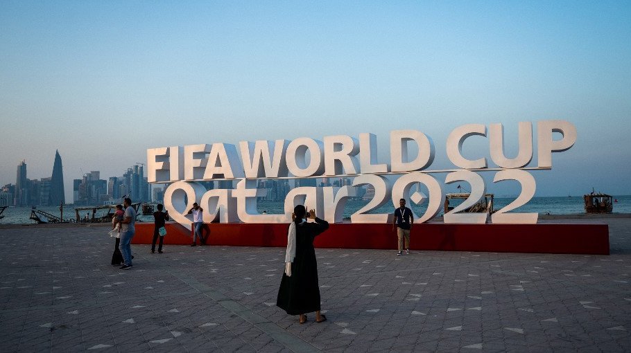Qatar evicts hundreds of migrant workers as  World Cup looms