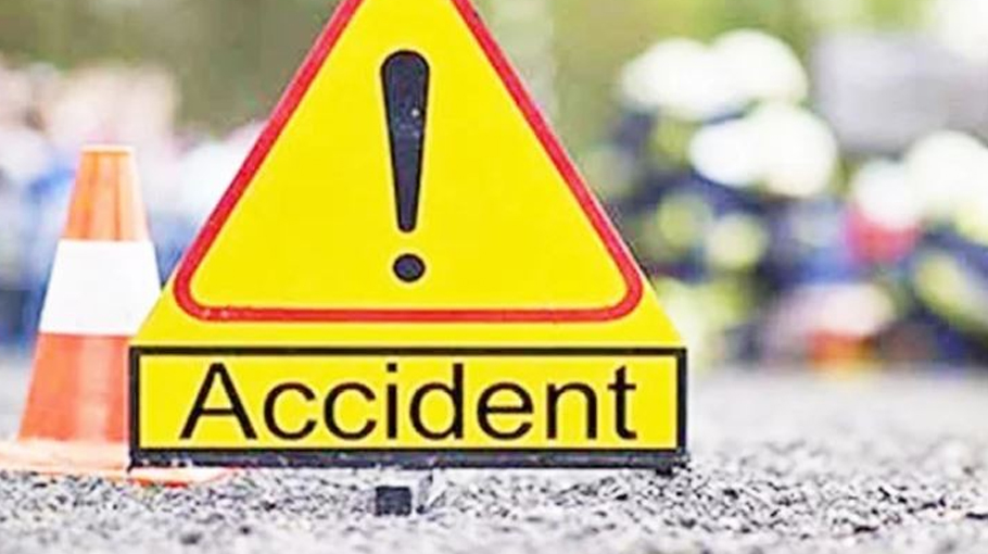 Two killed, six injured in Sirajganj road crash - Bangladesh Post