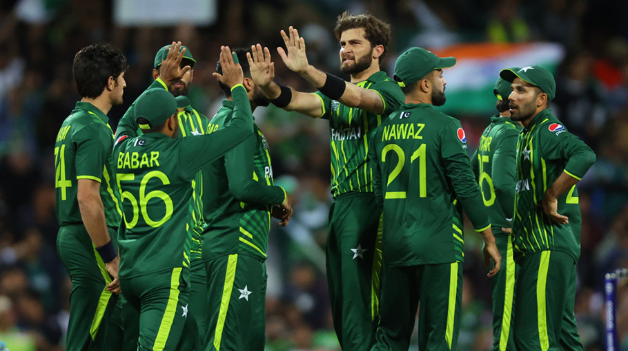 Pakistan Annihilate Kiwis To Reach T20 WC Final - Bangladesh Post