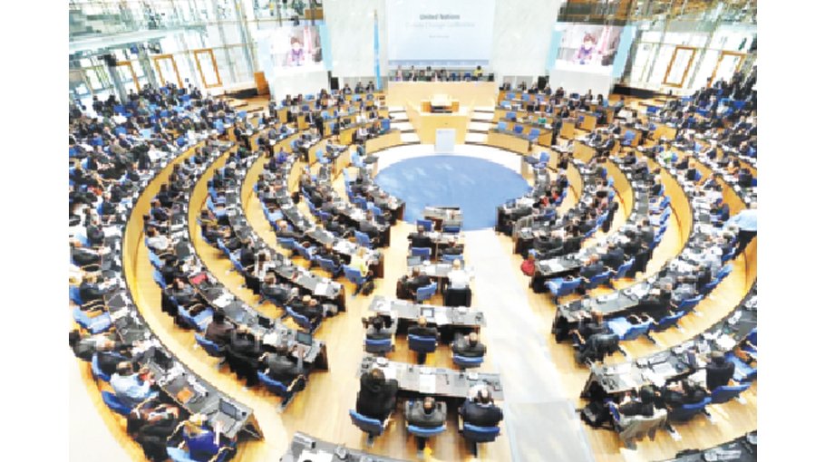 UN climate talks near halftime with key issues unresolved