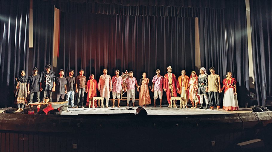 ‘Hoyto-Noyto': A satire on the times