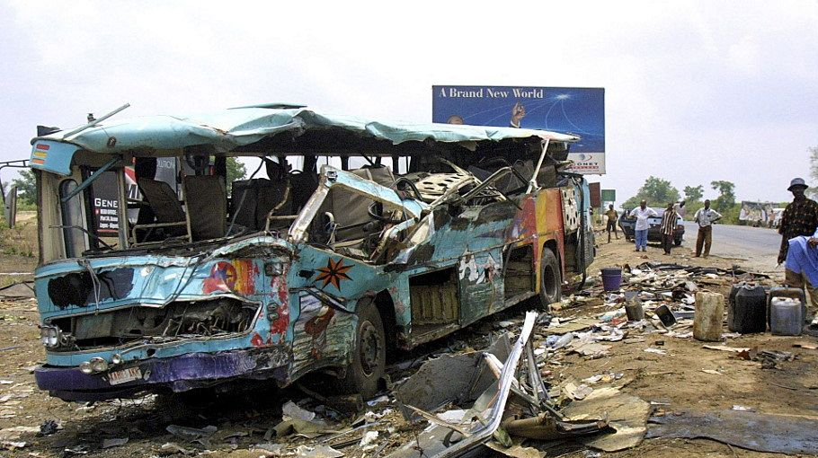 nigerian-road-accident-leaves-37-dead-bangladesh-post