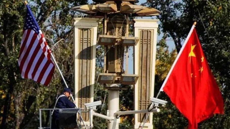 US officials in China talk improving   ties, Taiwan