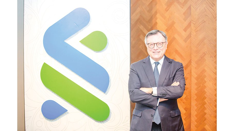 StanChart Group Chairman visits Bangladesh