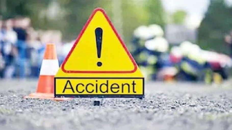 Freedom fighter killed in Madaripur road accident