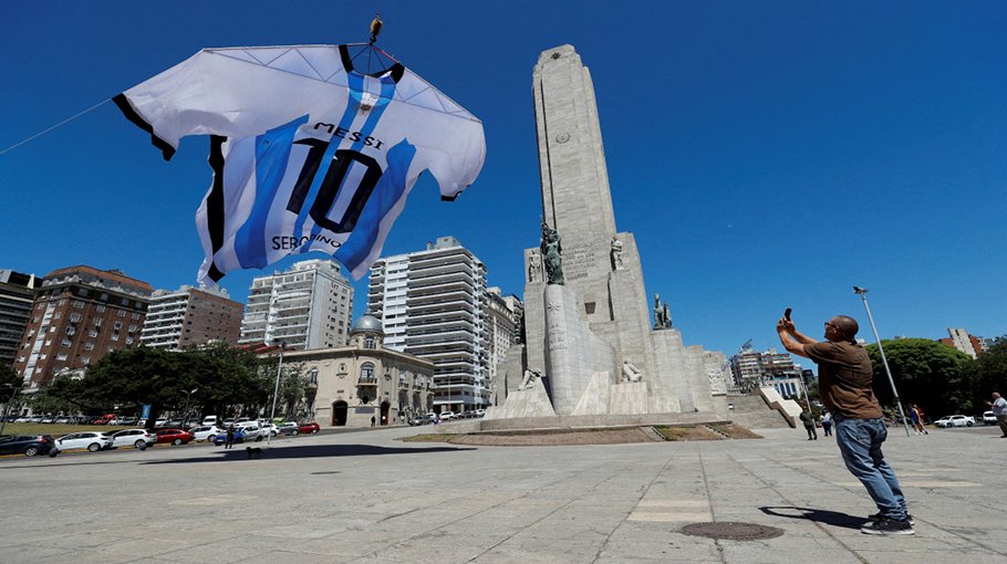 In Messi's hometown, hope builds ahead of final