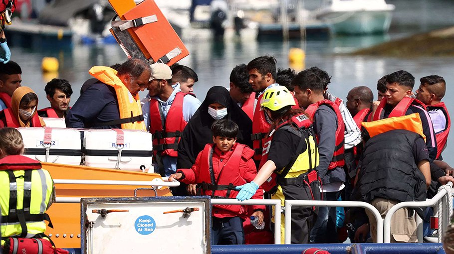 UK set for ruling on plan to deport migrants to Rwanda