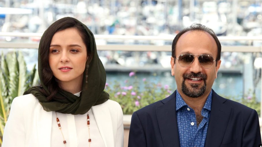 Oscar-winning Iranian filmmaker backs jailed actor Alidoosti