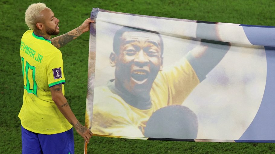 Pele to spend Christmas in hospital as cancer advances