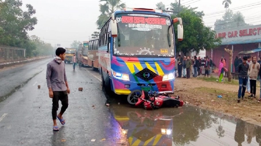 Garment worker killed in Gazipur road accident