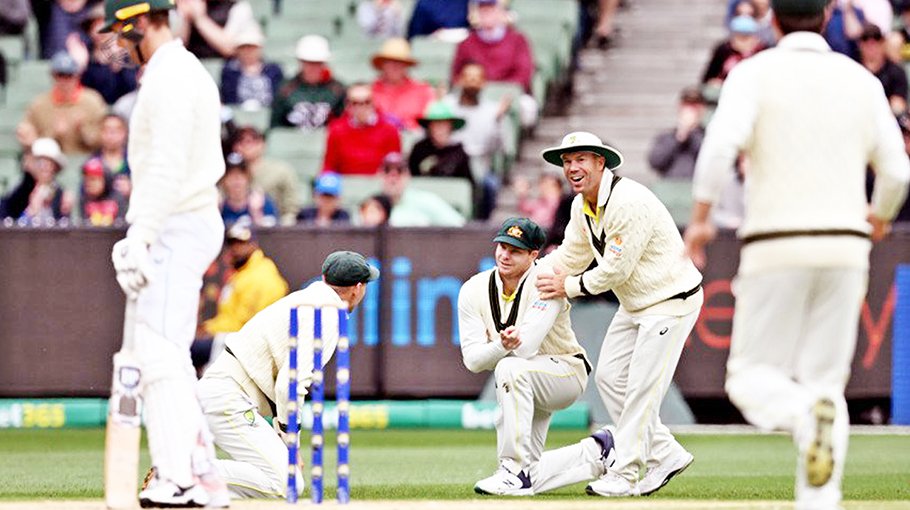 Australia thrash South  Africa to seal series