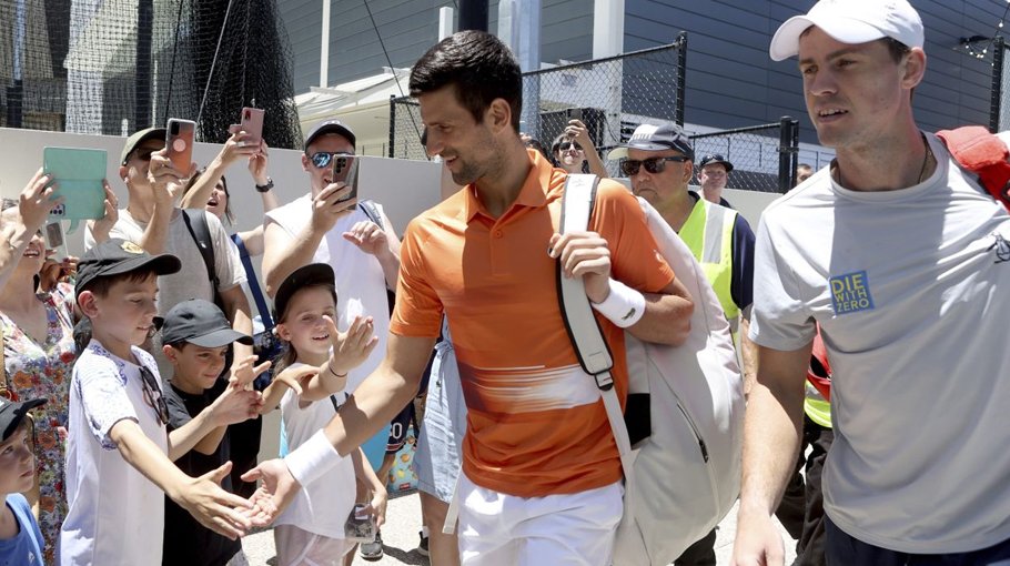 Djokovic given hero's welcome in Adelaide