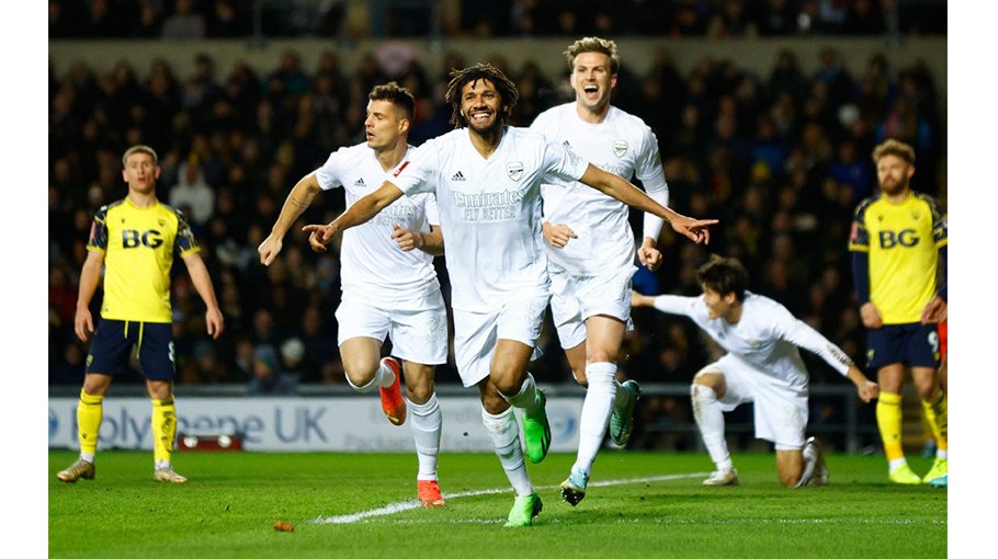 Arsenal book FA Cup date with Man City