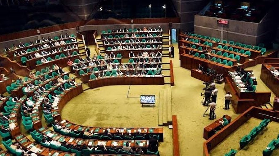 MPs greet Matia for being elected as parliament’s deputy leader 