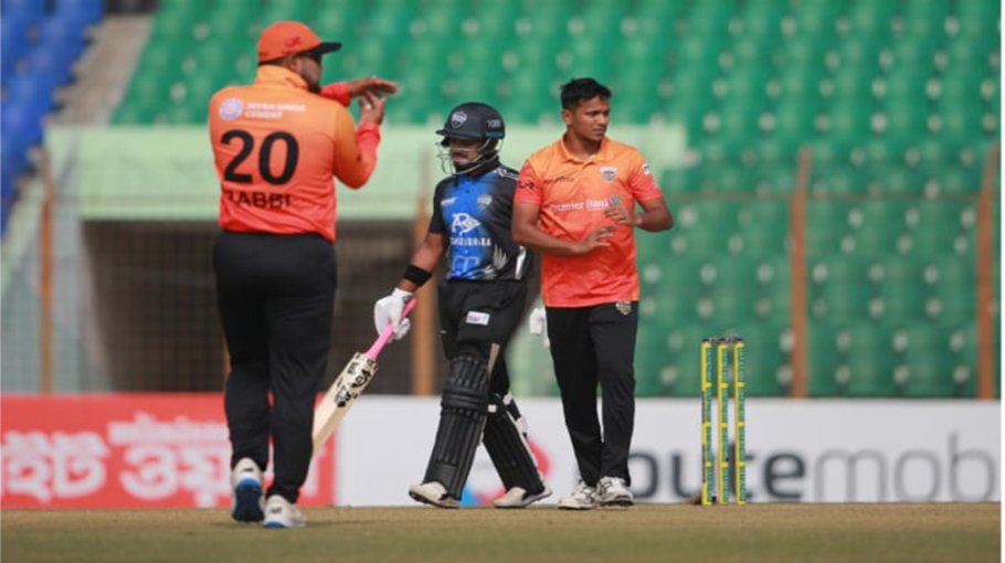 Khulna taste first win defeating Rangpur by nine wickets