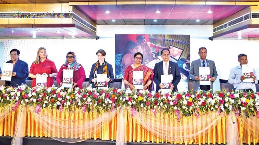 Bangladesh launches FP strategy for Rohingyas