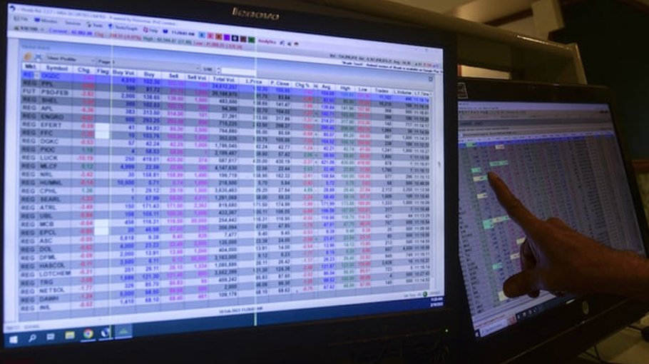 Asian markets fluctuate with rates set to go higher