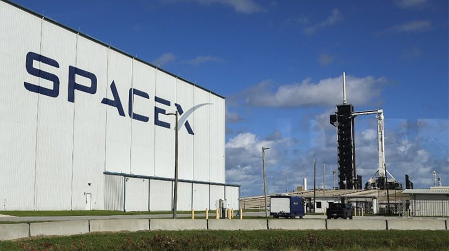 SpaceX Dragon crewed flight to ISS pushed back 24 hours