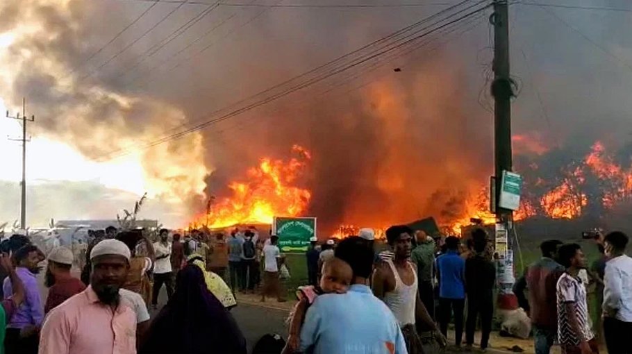 Rohingya camp fire under control; 500 homes destroyed