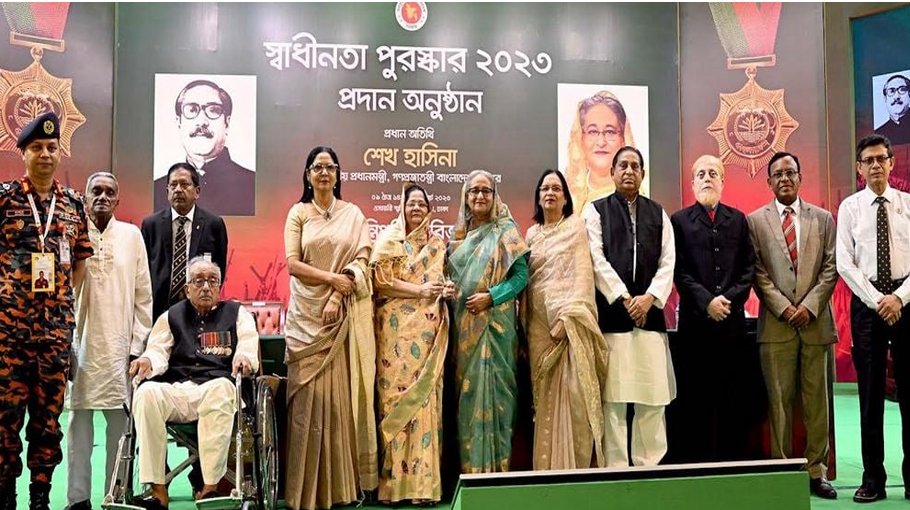 Nine people, one organisation get Swadhinata Purashkar  