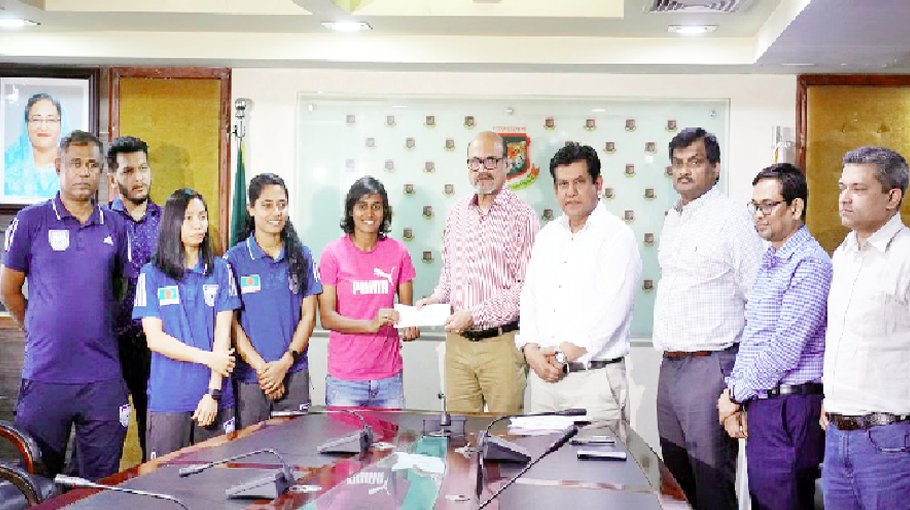 BCB rewards women’s football SAFF  champions