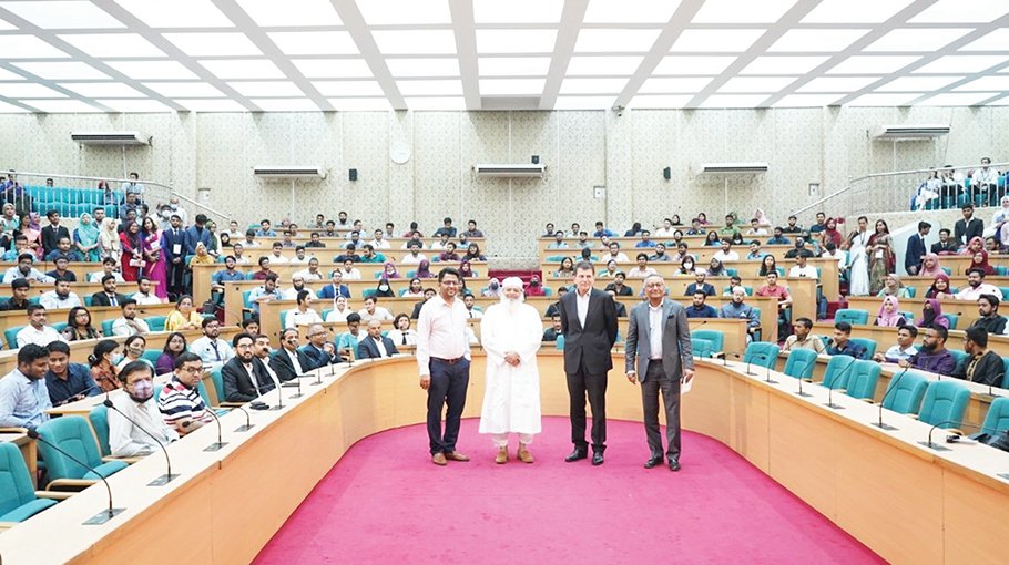 Global CEO André Lacroix visits Dhaka