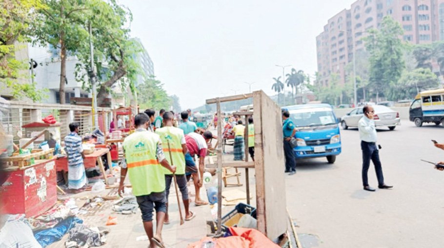 Dhaka North evicts over 100 illegal shops on sidewalks