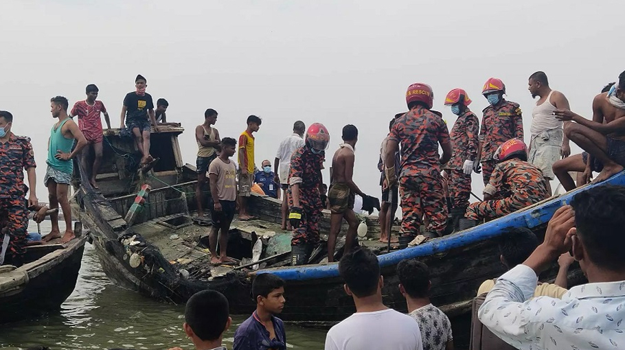 10 Bodies Recovered From Trawler - Bangladesh Post