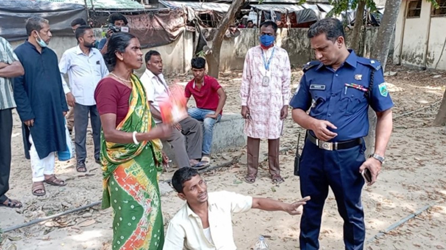 Bogra Head Post Office Robbed, Office Assistant Killed - Bangladesh Post