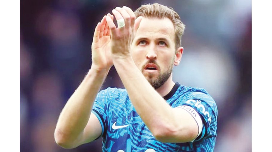 Spurs’ shambolic season puts Levy in the firing line