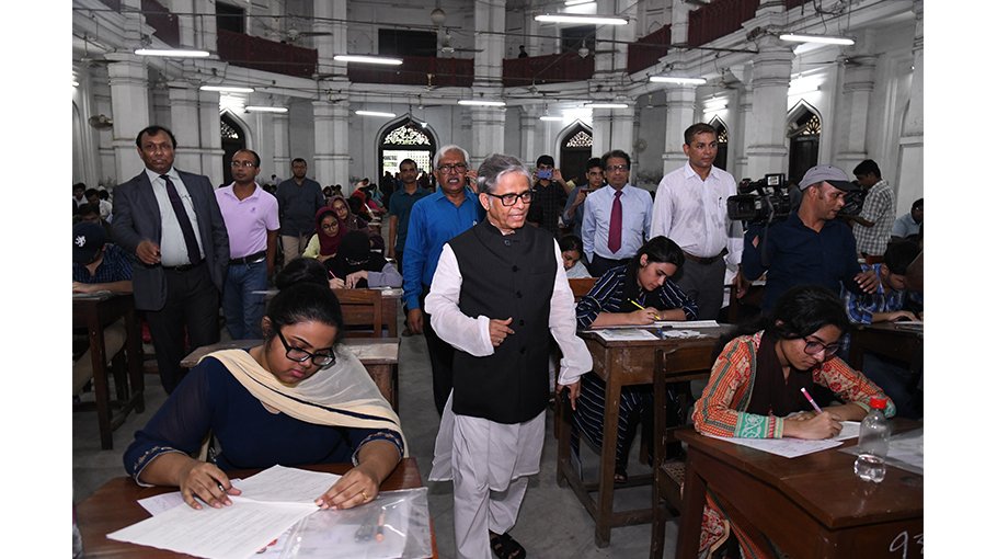 DU 'Cha' unit admission test begins today, 54 vie for each seat