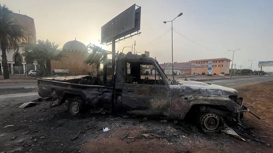 Air strikes, fighting intensify in Khartoum as truce collapses